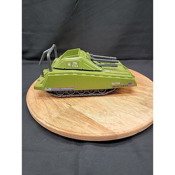 Vintage 1985 Hasbro GIJOE Arah Armadillo M2710 Military Tank Green Plastic Toy - Picture 1 of 8
